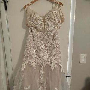 Custom Wedding Gown - Elegant Occasions